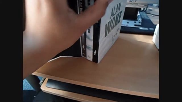 Alan Wake Limited Collector's Edition Unboxing смотреть онлайн