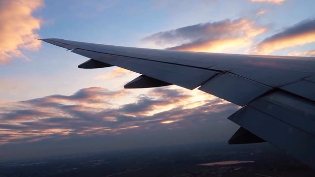 KLM Boeing 777-200ER SUNSET LANDING at Amsterdam Schiphol Airport (AMS) смотреть онлайн