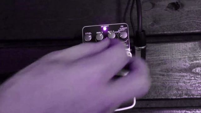 Behringer Multi FX Circuit Bend - Guitar Demo смотреть онлайн