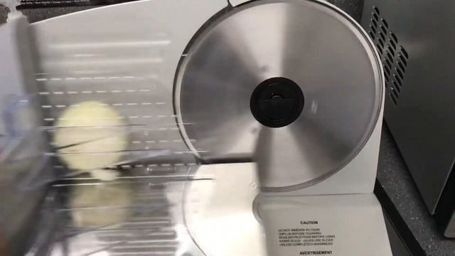 How to Safely Operate a Meat Slicer & Removing the Saw Blade | OSTBA Professional Meat Slicer смотреть онлайн