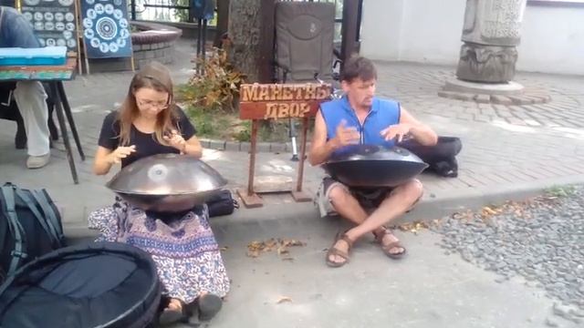 Хэндпан на улицах Гродно смотреть онлайн