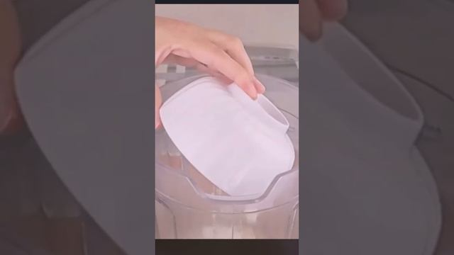 Куда девать банановую кожуру? Как куда?!? На маску с эффектом ботокса, куда же ещё! смотреть онлайн