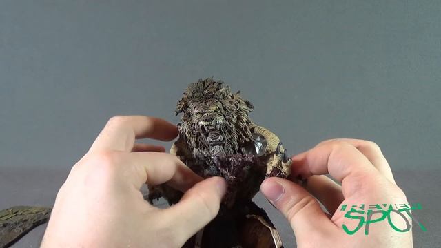 Spooky Spot 2016 - McFarlane Toys Twisted Land of Oz Cowardly Lion Figure смотреть онлайн