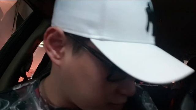 [VLOG 01] Mua Macbook tại Apple Store, Sydney Australia смотреть онлайн