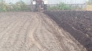 Самодельный минитрактор ,вспашка огорода