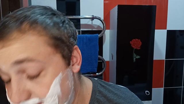 Бритье без вазелина. Gillette King C. M.O.W. "Атака". Мужской мир смотреть онлайн