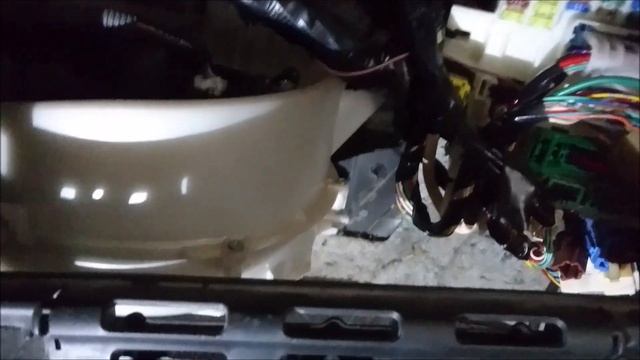 Honda Fit: Ubicación de Fusibles, Relés y otros datos Importantes смотреть онлайн