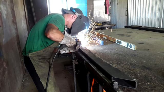 Просто непредсказуемая девушка? - SCP-003 смотреть онлайн