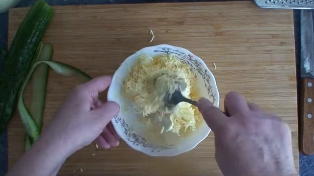 Рецепт: Закуска "Рыбки в пруду" смотреть онлайн