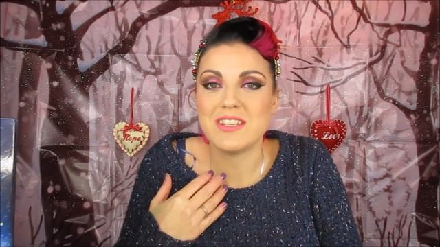 Unboxing Lookfantastic advent day 11 смотреть онлайн