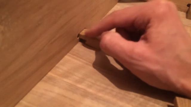 Стол с дерева. Правильное крепление столешницы из массива смотреть онлайн