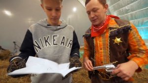 Кто ПЕРВЫЙ найдет ИГЛУ В СТОГЕ СЕНА, получит 250.000 РУБЛЕЙ! Ищут подписчики! Челлендж!