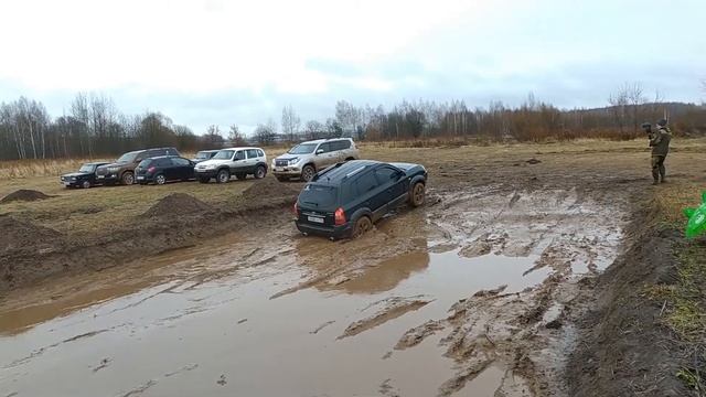 Offroad Hyundai Tucson VS Toyota RAV4
