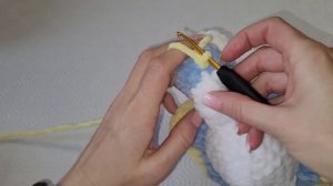 Зайка крючком из плюшевой пряжи ♡ Заключительная часть зайки ♡ Мастер-класс ♡