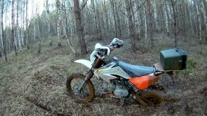 Покатушки на мотоциклах по бездорожью. Питбайк и Минкс. Идем на пролом. Утопили мото в грязи.