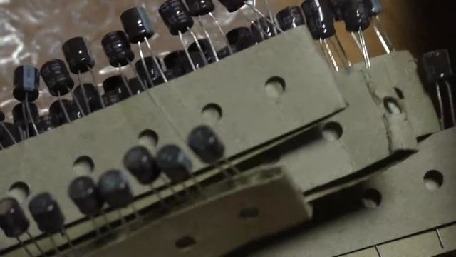 Распаковка и проверка. Конденсаторы nippon 22 мкф 16 В 5X5 смотреть онлайн