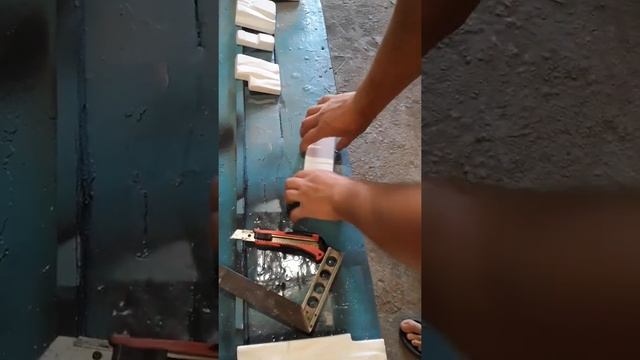 Как и чем отрезать гипсовый камень How and how to cut a gypsum stone смотреть онлайн