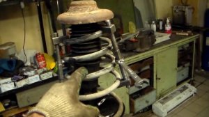 SX4  замена передних стоек