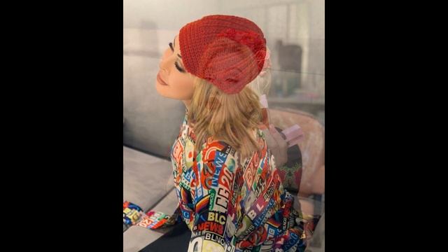 ВУЛЬГAРНАЯ УСПЕНСКАЯ "РAЗДВИНУЛА НОГИ". смотреть онлайн