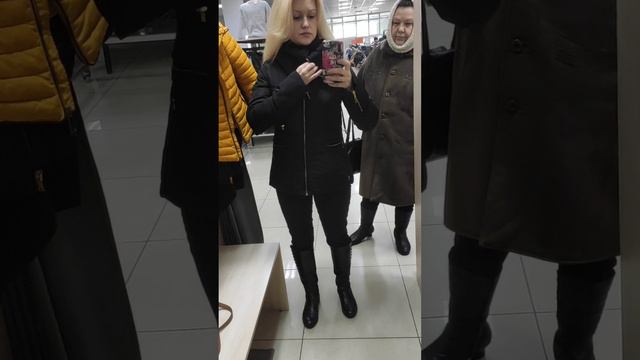 Быстрый забег в #секонд смотреть онлайн
