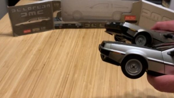 DeLorean Models: Sunstar Vs Autoart (1:18 scale) Pt 1