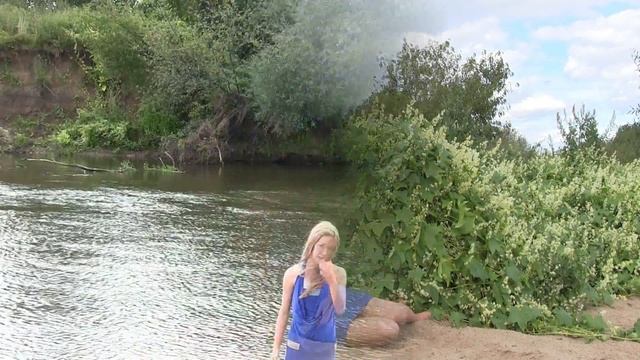 Страна читающая — Анастасия Полякова читает произведение «Песня последней встречи» А. А. Ахматовой смотреть онлайн