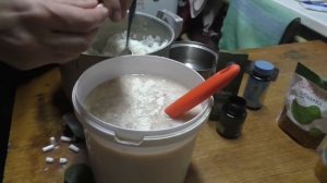 Кормление щенков в возрасте 1 месяц. П-К "Шилеле".