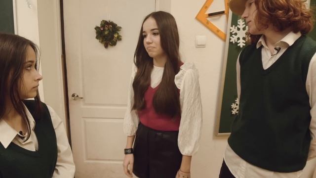 От первого лица: Школа 4 ? НАКАЗАЛИ ЗАДИРУ? СДЕЛАЛИ ДИСС на УЧИЛКУ и КОНЕЦ ИСТОРИИ ГЛАЗАМИ ШКОЛЬНИК смотреть онлайн