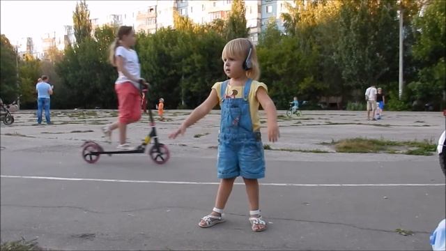 Милана Васильева и любимые "Полеты на метле" смотреть онлайн