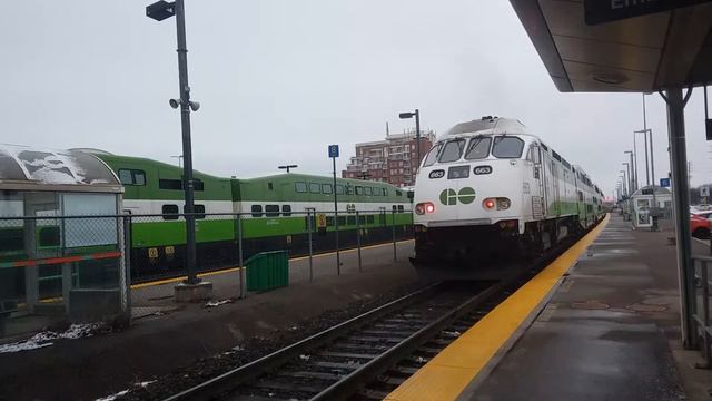 Railfanning GO Transit and CN At Oakville GO | 01/07/2024 смотреть онлайн