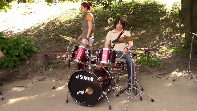 Офигенная игра на ударных. смотреть онлайн