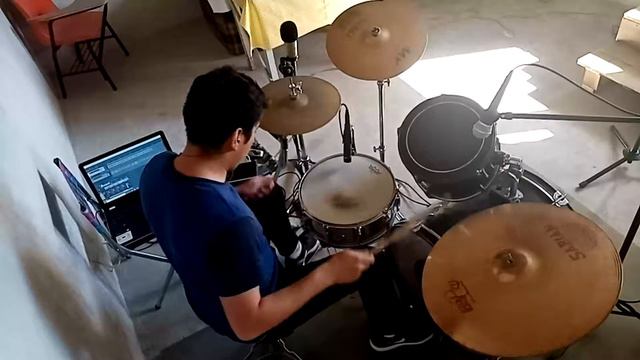 The Chicken Drum Cover смотреть онлайн