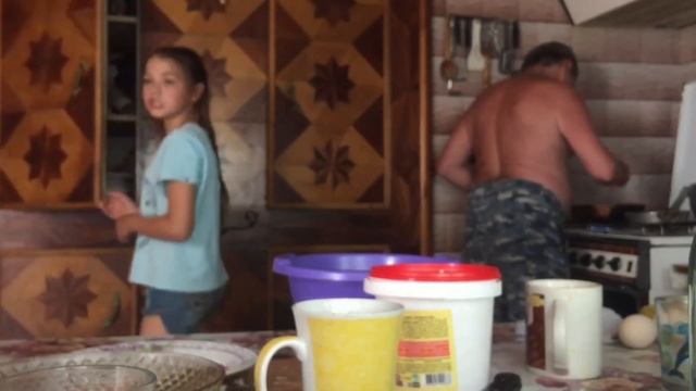 Что засняла скрытая Камера . Выживание в селе часть 4