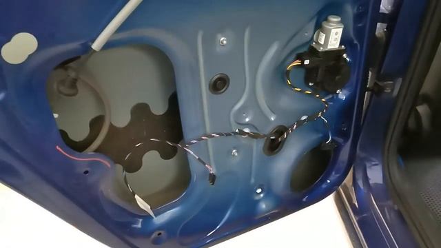 Шумоизоляция дверей в варианте настоящий комфорт VW POLO