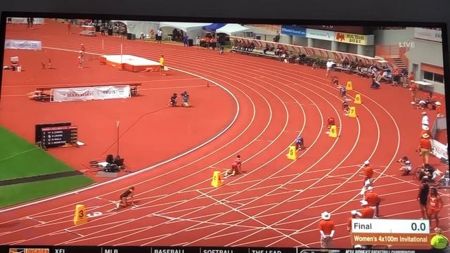 Abby Steiner Helps Shatter Meet Record with Lightning-Fast Sprint in 4x100m at Texas Relays смотреть онлайн