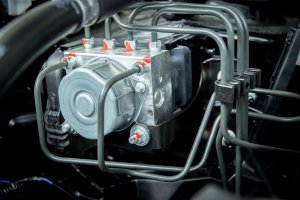 Прокачка тормозной системы с ABS при помощи компьютера.