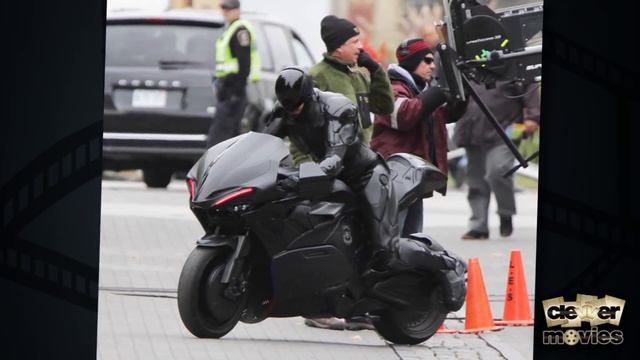 RoboCop Gets New Ride For Remake смотреть онлайн