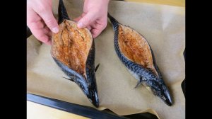 Разрезаем скумбрию по хребту и получаем вкуснейшее блюдо, которое удивит гостей! Рецепт Другой Кухни