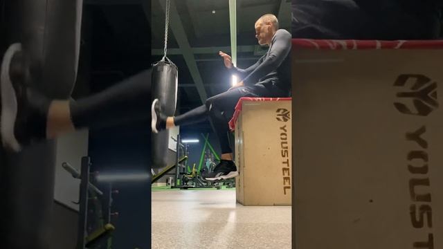 Разгибания голени + Сгибание бедра