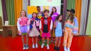 СЕСТРА КАМИЛЯ СТАЛА ПЛОХОЙ И ДЕРЗКОЙ! ВЕСЬ КАМПУС БОИТСЯ! УЧИТЕЛЬ МАКС ВЫГНАЛ ДЕВОЧЕК