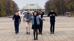 Remix Мадина Нальчик Лезгинка 2022 Парни И Девушка Танцуют Бомба В Кабардино-Балкарии ALISHKA Madina