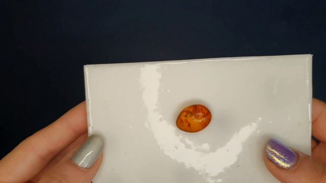 Кабошоны из янтарной крошки. Тестирую УФ-смолу. смотреть онлайн