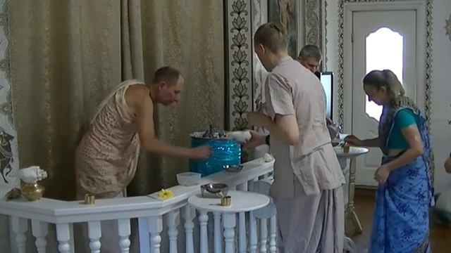 2023-11-19 Абхишека, День Явления холма Говардхан, Самара смотреть онлайн