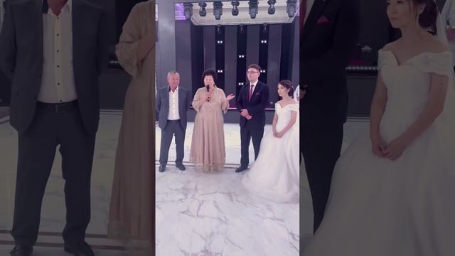 Тамада: Отзывы о ведущем на свадьбу смотреть онлайн