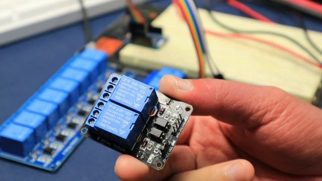 Arduino ESP8266 BLYNK IOT - วิธีการใช้งาน Relay Module By DIY of Things смотреть онлайн