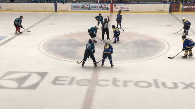 White Sharks Hockey Club - FC Hatvan Gigászai 2.-3. Harmad смотреть онлайн