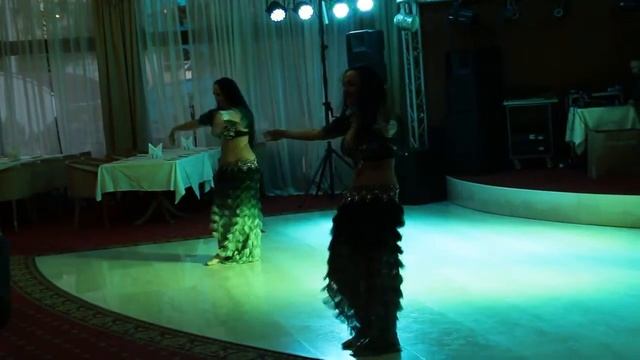 Дуэт "Крымский Эдельвейс" (ТАБЛА) - восточные танцы в Крыму смотреть онлайн