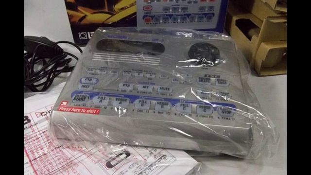 42461 - Boss DR-3 Dr Rhythm Drum Machine with Velocity Sensitive Pads As New in the Box смотреть онлайн