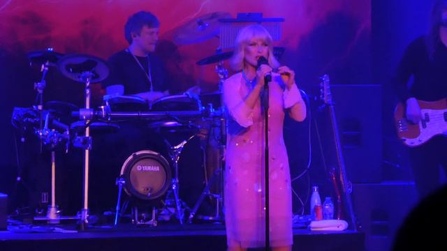 Brave New World by Toyah Willcox at The Apex, Bury St Edmunds смотреть онлайн