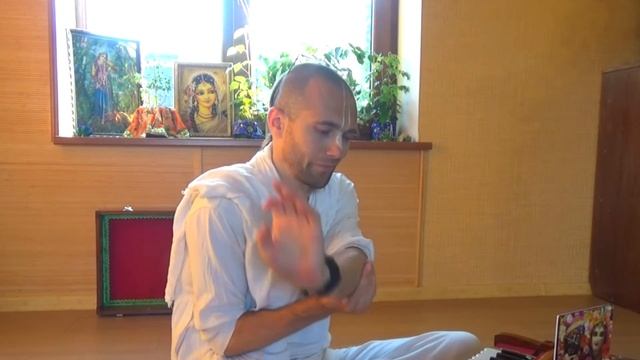 Пробуждение духовного тела в служении Божествам. О Шри Шри Радха Шьямасундаре. Сандхья-аватар д смотреть онлайн